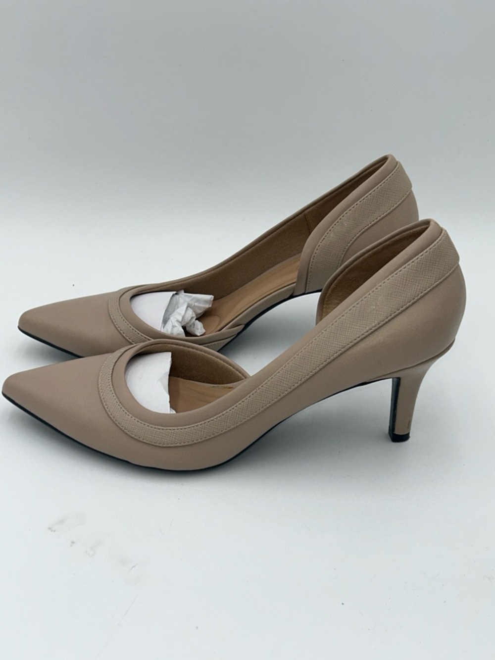 NWOT Abella "Satine" d'Orsay Women's Pointed Toe Kitten Heel Pumps in Beige 9.5M - Picture 5 of 7